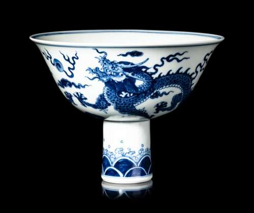 A Blue and White Porcelain Stem Bowl