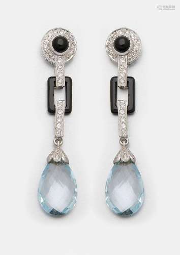 Paar elegante Aquamarin-Ohrgehänge im Art Déco-Stil