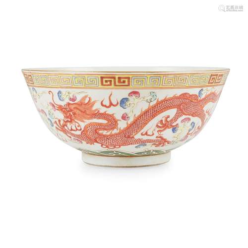 FAMILLE ROSE 'DRAGON AND PHOENIX' BOWL GUANGXU MARK, 19TH-20...