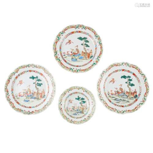 GROUP OF FOUR FAMILLE ROSE WARES QING DYNASTY, 18TH CENTURY