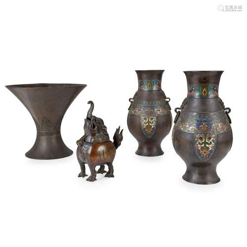 FOUR JAPANESE BRONZE WARES