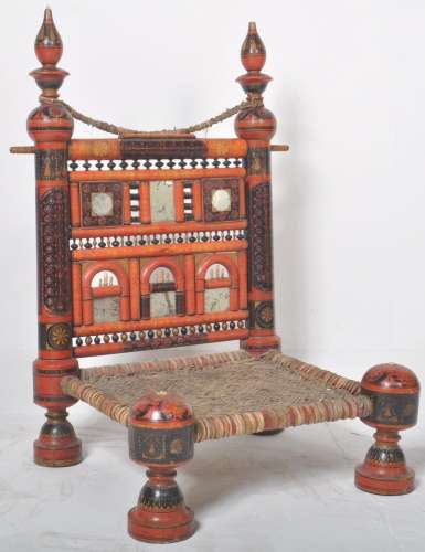 18TH / 19TH CENTURY PAINTED MIRROR SET INDIAN MARRIAGE CHAIR