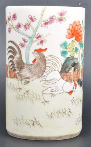 EARLY 20TH CENTURY CHINESE COCKEREL PORCELAIN BRUSH POT