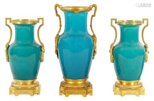 A GOOD GARNITURE OF THREE 19TH CENTURY TURQUOISE GLAZED CHIN...