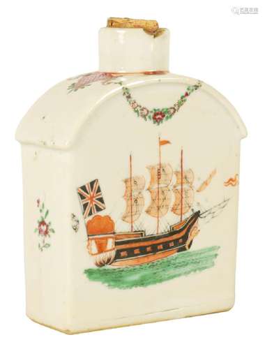 AN 18TH CENTURY CHINESE FAMILLE ROSE TEA CADDY