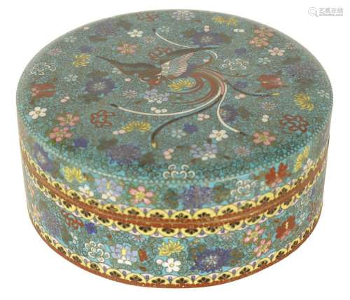 A 19TH CENTURY CHINESE CLOISONN ENAMEL LIDDED CIRCULAR BOX
