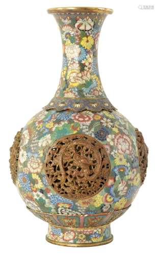 A 19TH CENTURY CHINESE CLOISONN ENAMEL REVOLVING VASE