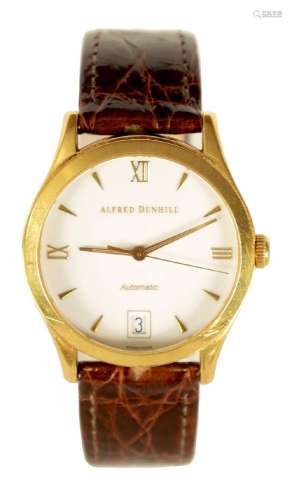 A GENTLEMANÕS 18CT GOLD ALFRED DUNHILL AUTOMATIC WRIST WATCH
