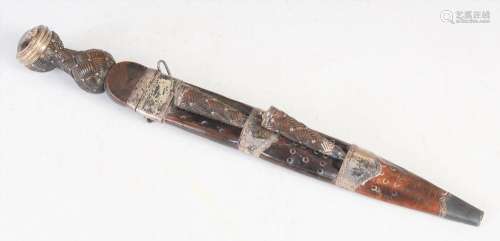 A late 19th/ early 20th century white metal mounted dirk, th...