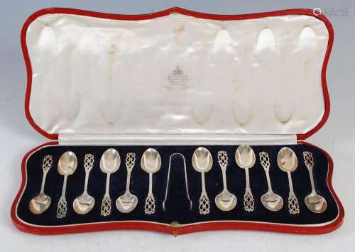 A cased set of George V silver teaspoons and sugar tongs, Ed...