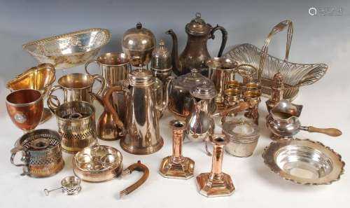 A collection of assorted electroplated ware, to include Geor...