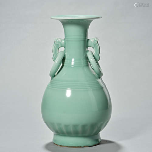 Chinese Song Dynasty Longquan Celadon Vase