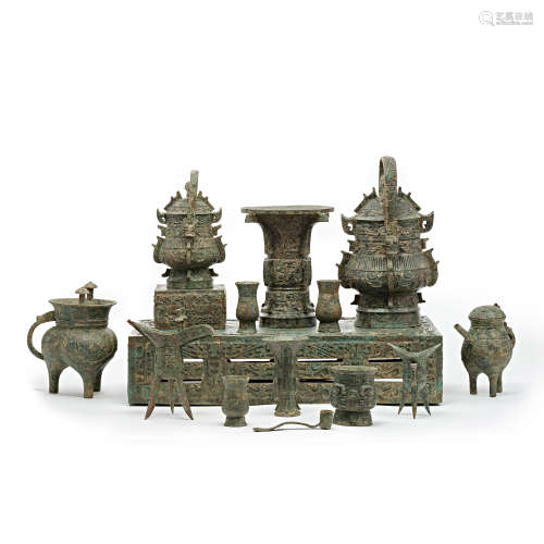 Chinese Han Dynasty bronze wine vessel