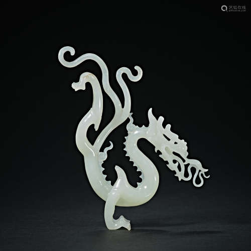 Chinese Qing Dynasty Hetian Jade Jade Dragon