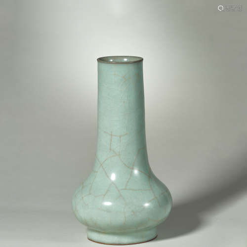 Chinese Song Dynasty Ru Kiln Porcelain Appreciation Vase