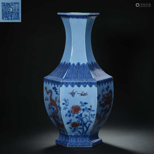 Chinese Qing Dynasty Qianlong Dragon Pattern Blue Glazed Por...