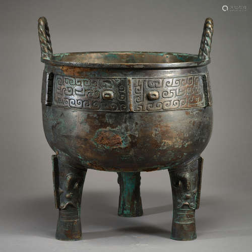 Chinese Han Dynasty bronze tripod