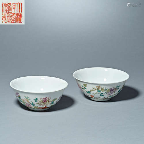 Chinese Qing Dynasty Qianlong pastel porcelain bowl