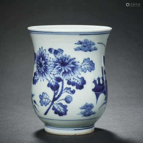 Chinese Qing Dynasty blue and white porcelain cup