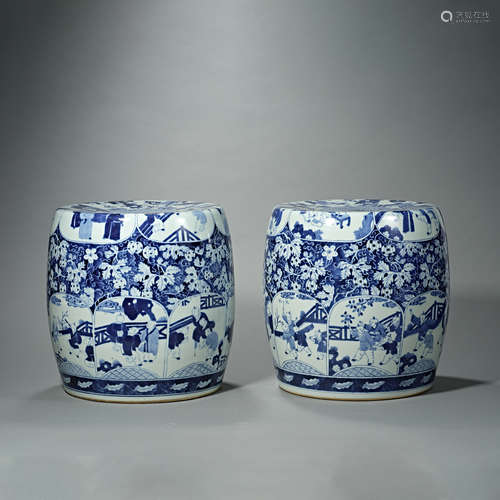 Chinese Qing Dynasty blue and white porcelain round stool