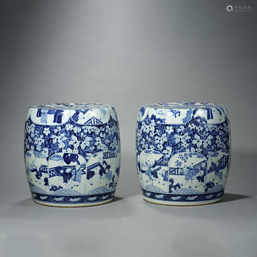 Chinese Qing Dynasty blue and white porcelain round stool