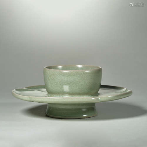 Chinese Song Dynasty Celadon Teacup