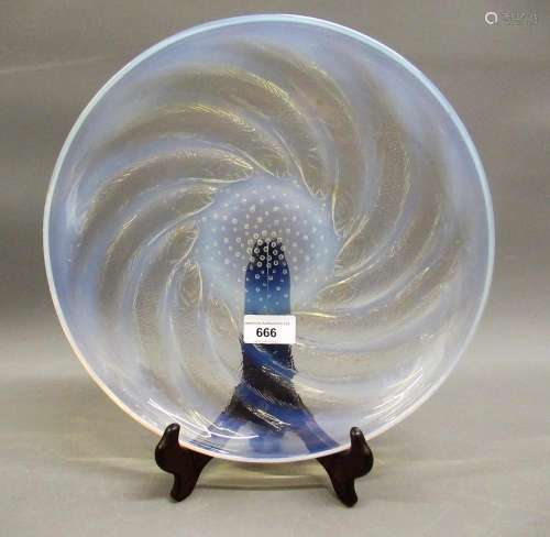 Lalique Poisson pattern opalescent glass shallow bowl, signe...