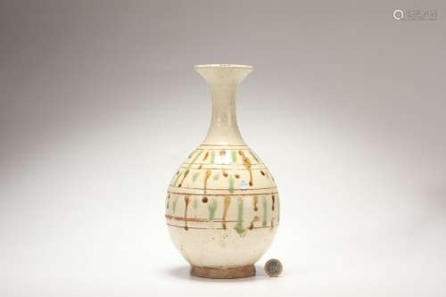Chinese Tri-colored Yuhuchun Vase