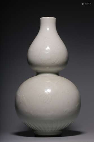 Chinese White Glazed Porcelain Gourd Vase