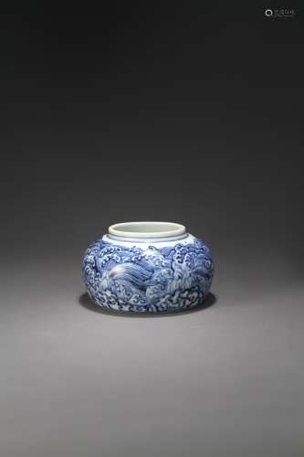 A Chinese blue and white seawater ornament porcelain