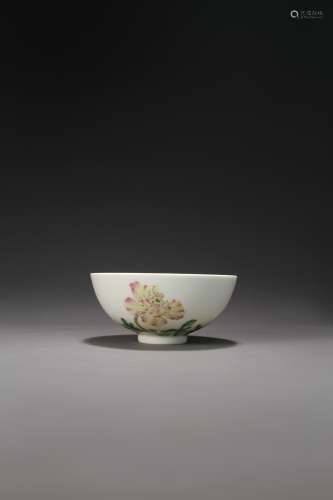 A Chinese flower bowl