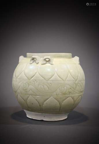 The 9th century of Chinese art porcelain