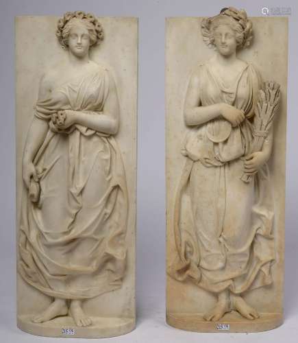 "Flore et Cérès" paire de bas-reliefs en marbre bl...