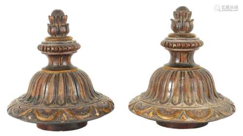 A PAIR OF 19TH CENTURY CARVED MAHOGANY AND GILT HIGH-LIGHTED...