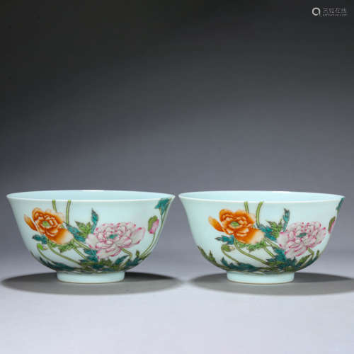 Pair of Famille Rose Flower Bowls