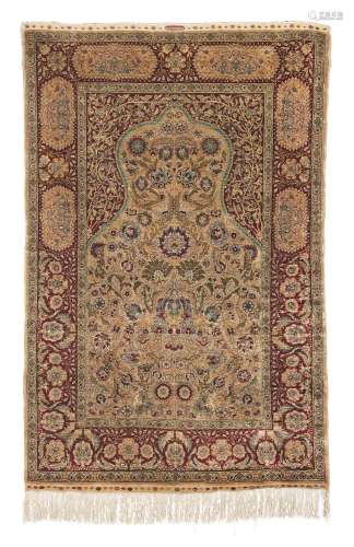 【TP】A silk Hereke rug West Anatolia 132cm x 90.5cm