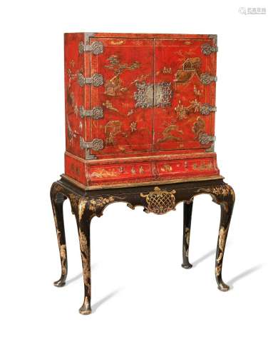 【TP】An early 20th century red and black japanned cabinet on ...