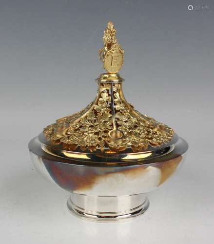 An Elizabeth II Aurum silver and parcel gilt Royal Centrepie...