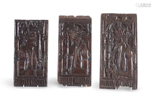 THREE CARVED OAK PANELS DEPICTING KINGS OF ANTIQUITY, 16TH/1...