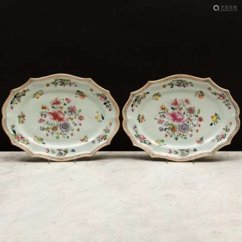 Pair of Chinese Export Famille Rose Porcelain Shaped Oval Pl...