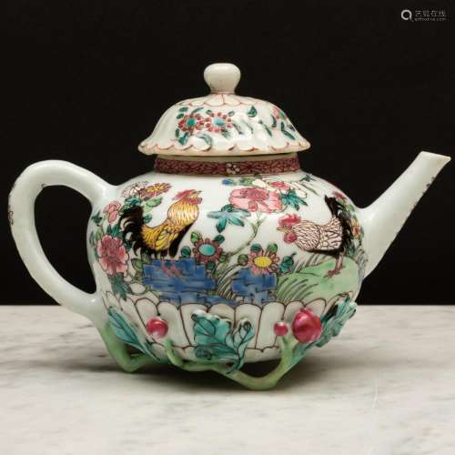 Chinese Export Famille Rose Porcelain Teapot and Cover with ...