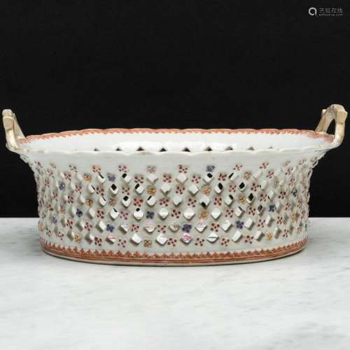 Chinese Export Famille Rose Porcelain Reticulated Basket