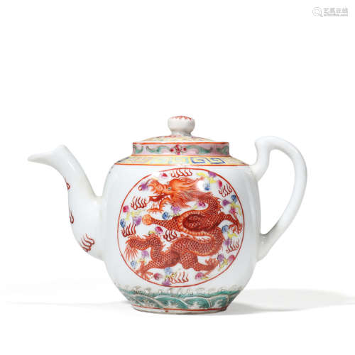 20世纪 粉彩开光龙凤纹茶壶