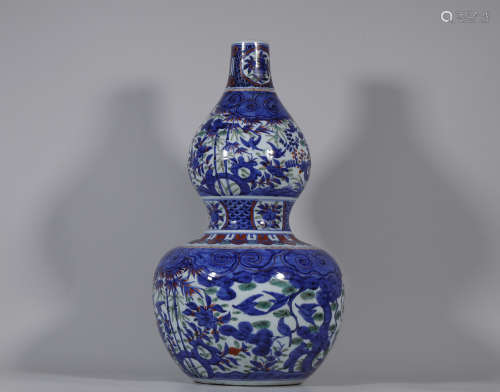 Ming Dynasty Wanli flower and bird gourd bottle