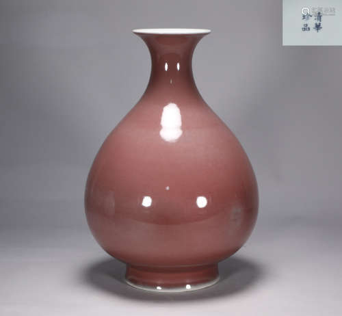 Yongzheng cowpea red jade pot spring bottle in Qing Dynasty