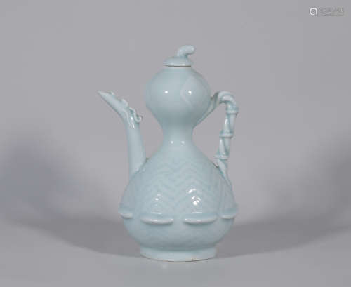 Yiqing Ewer Song Style