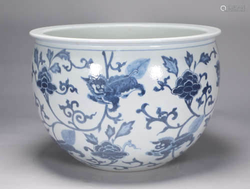 Qing Dynasty Kangxi blue and white lions wear flower pots