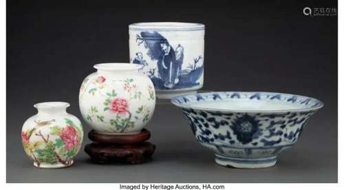 78373: A Group of Four Chinese Porcelain Table Articles