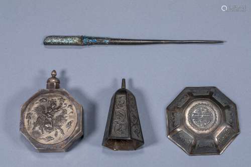 A set of silver smoking sets made by ancient Chinese unicorn...