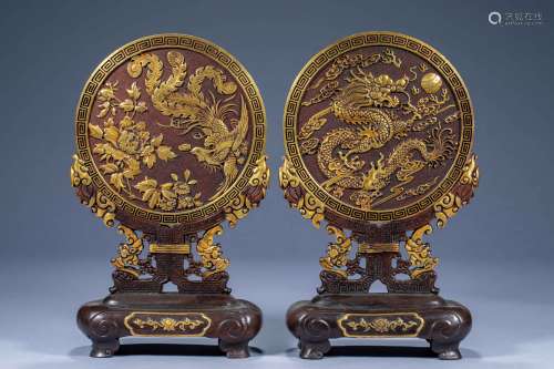 Chinese Ming Dynasty Xuande dragon and phoenix in mirror